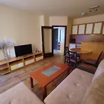 Snow Mountain View 아파트 *